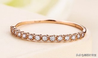 婚戒18k金还是铂金,黄金婚戒是不是要一直戴