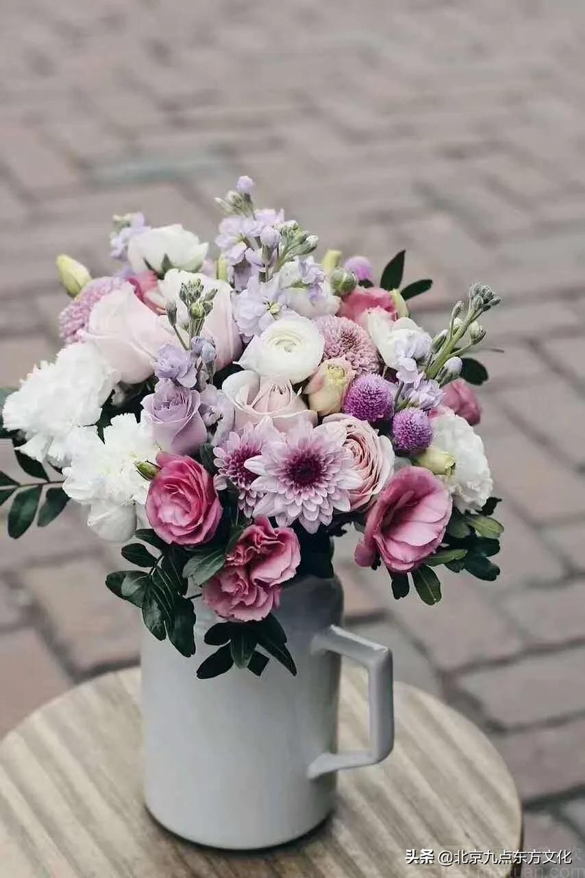 折花逢驿使寄与陇头人的意思,折花逢驿使寄与陇头人谁写的