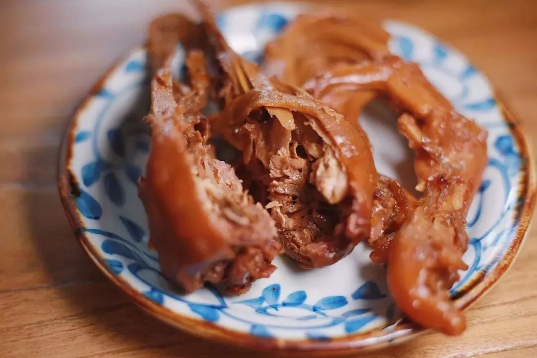 香嘎里辣衢州鸭头,衢州辣鸭头哪家最好吃