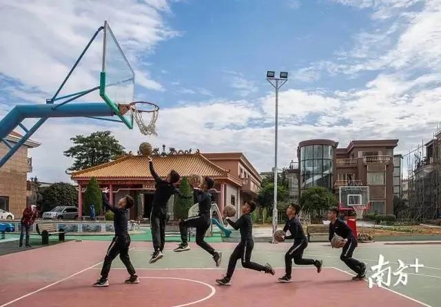 这群上不了赛场的人，给辱骂奥运会运动员的喷子上了最好的一课