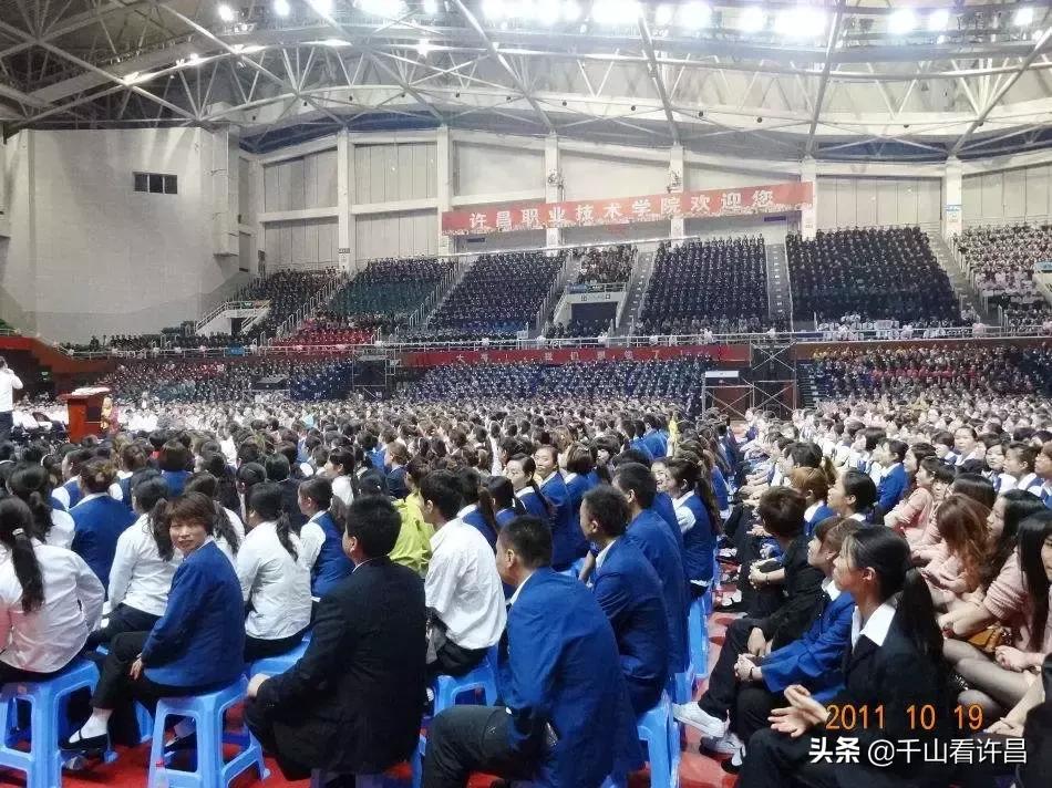 胖东来年轻时候的照片,胖东来早期影像