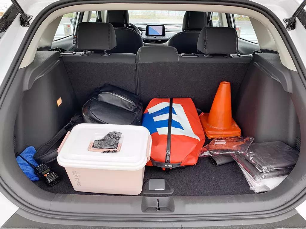 试驾昂科拉1.0t,昂科拉1.4t手动挡驾驶感受