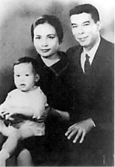 蒋经国和俞扬是什么关系,俞扬和蒋孝章红宝石之路