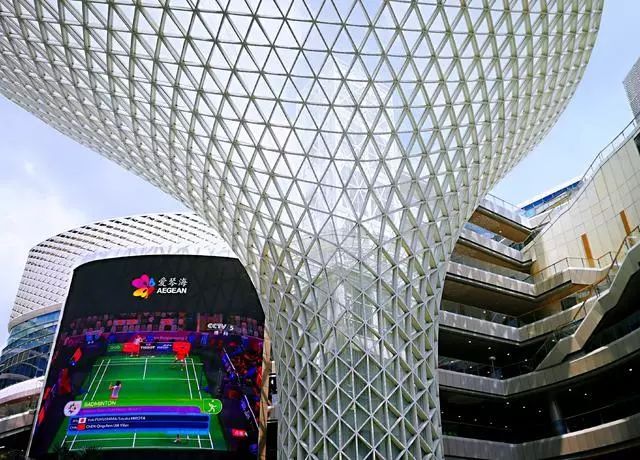 采光雨棚设计 (天幕雨棚如何设计节点很重要)