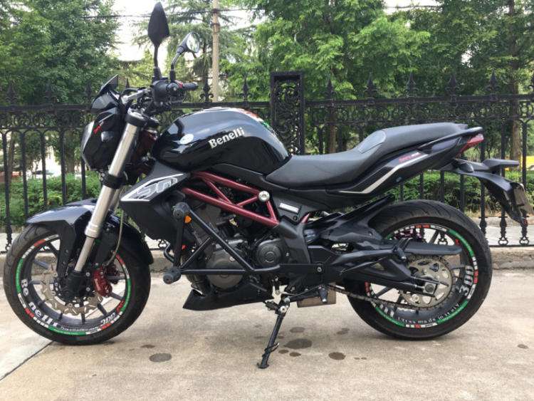 贝纳利黄龙300缺点,黄龙300国产跟欧版的区别