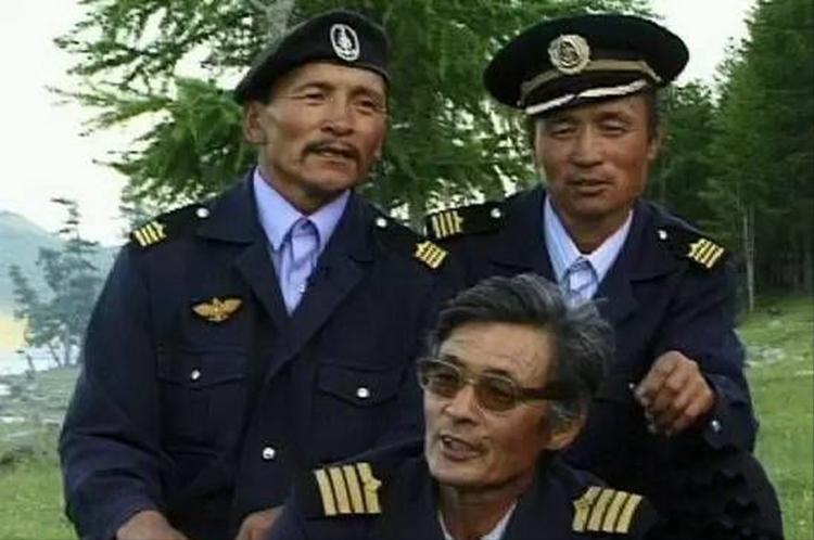 购买战舰回去之后没水了,比蒙古海军还心酸的战舰