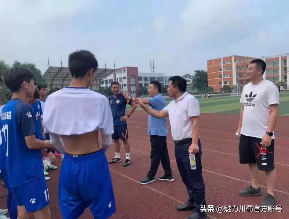 完美落幕回顾精彩,运动会完美落幕片尾