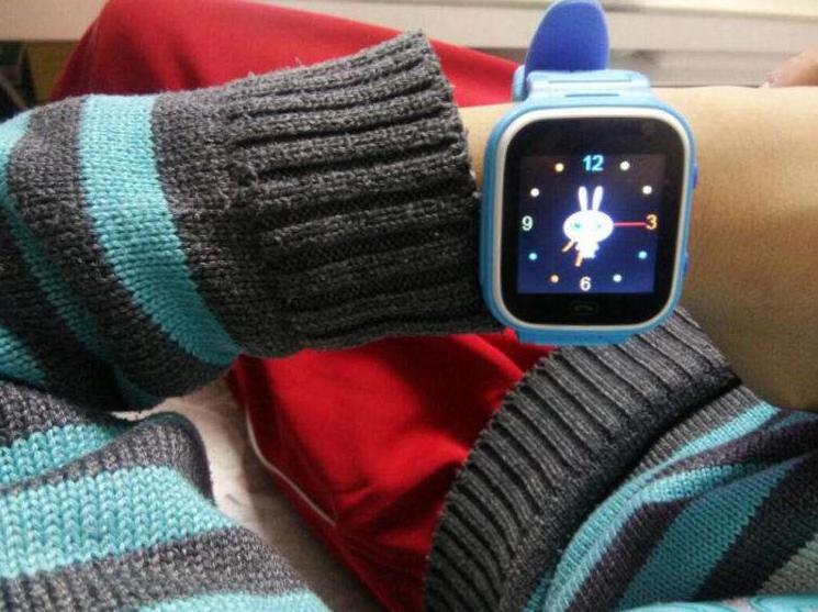 “妈妈，她们说我的手表是山寨货”，母亲的回答，让孩子更加自卑