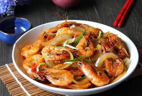 “太大了，立马下锅！”元谋出口级黄皮洋葱已到货，25万吨滞销洋葱等你来拼单！