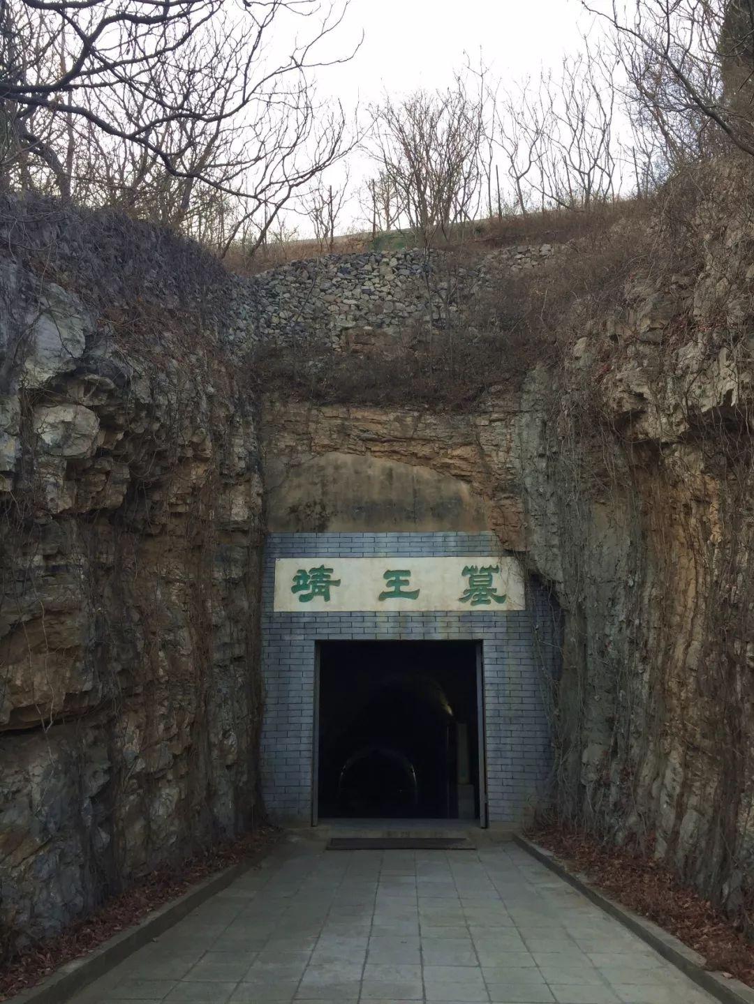 稀世珍宝“金缕玉衣”、“长信宫灯”中山靖王刘胜之墓带来的震撼