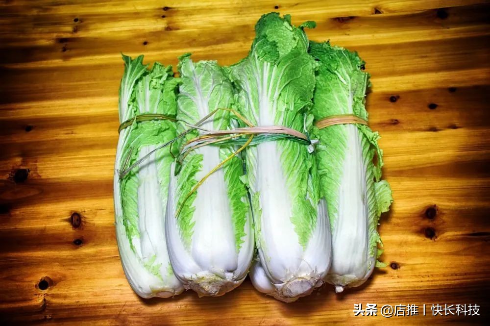 店推讯：社区团购围剿下，600万“夫妻店”何去何从？