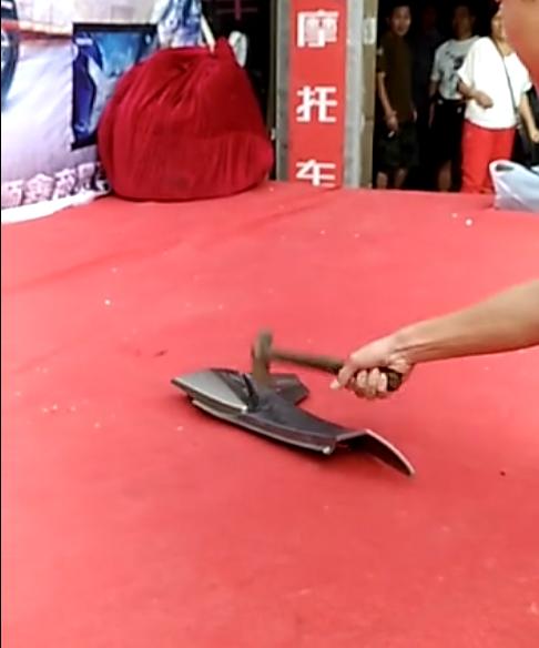 赛600与川崎400的对比,黄龙600和川崎400哪个值得入手