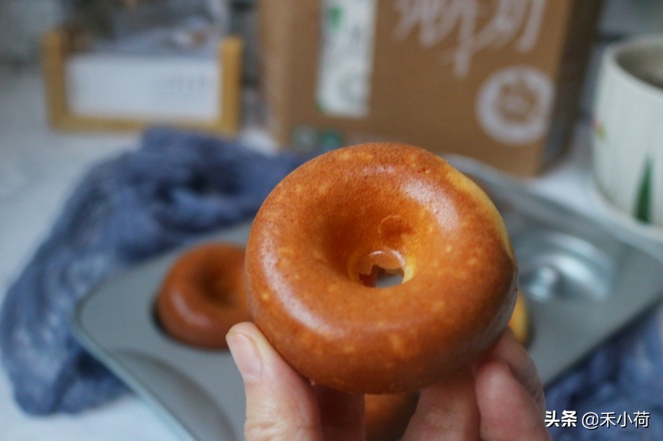 制作懒人快手枣碎小蛋糕,超完美快手戚风蛋糕6寸的做法