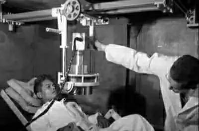 *弹核**与比基尼，美国核试验背后泯灭人性、丧尽天良的活体实验！