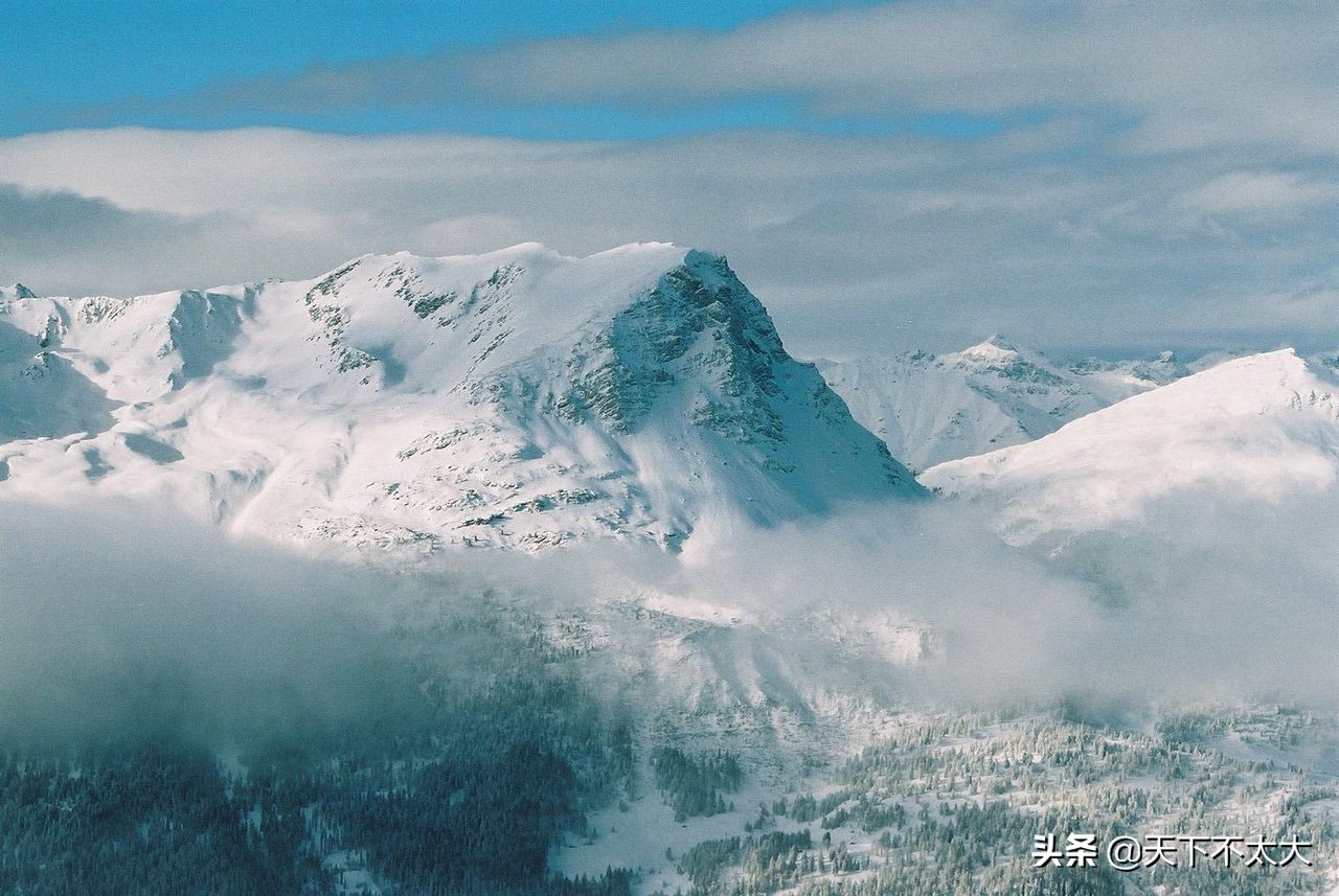 最奇葩的国家边界线,世界上奇怪的国家边界线