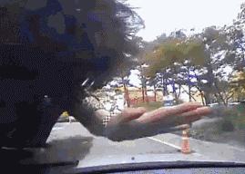 被追尾对方态度恶劣该如何索赔,对方故意追尾全责怎么赔偿