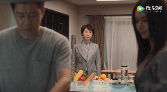 敢买戚薇牌机器人吗？专门拆散别人家庭的那种