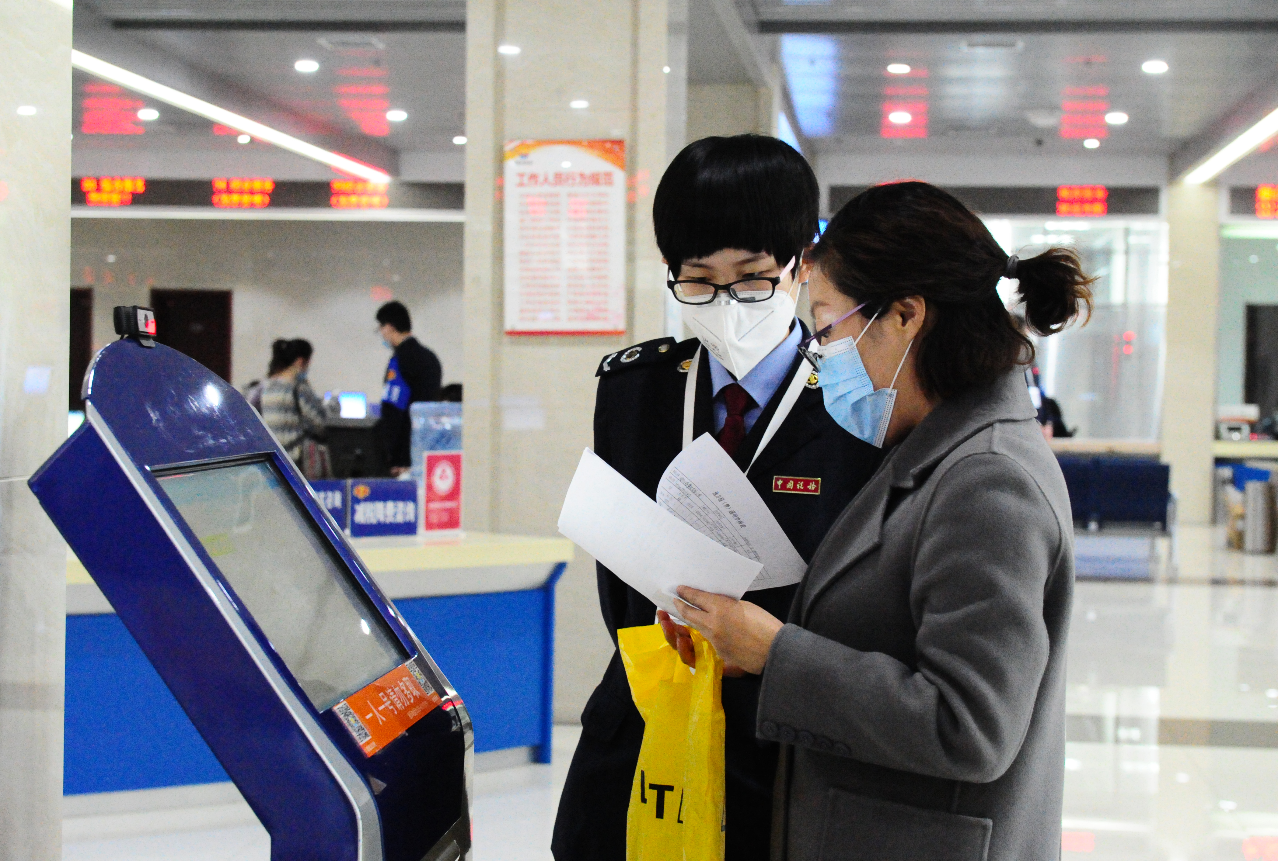 从一摞证明材料到一纸承诺书！烟台开发区全面推行告知承诺制