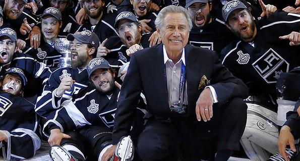 突发！斯台普斯老板出售湖人股份，当初6000万购买如今价值多少钱