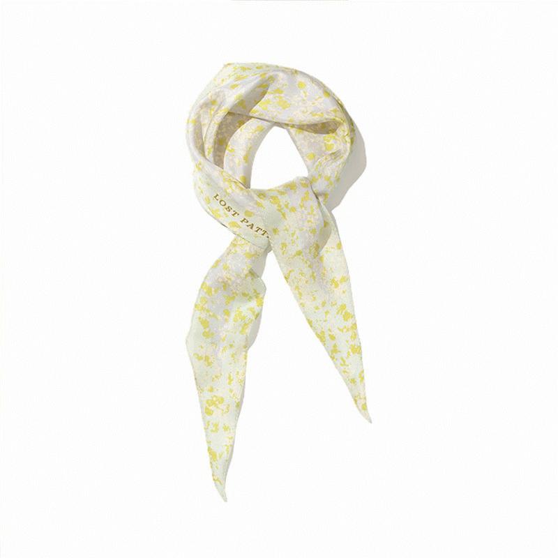 不要拒绝丝巾,正如不要拒绝春天