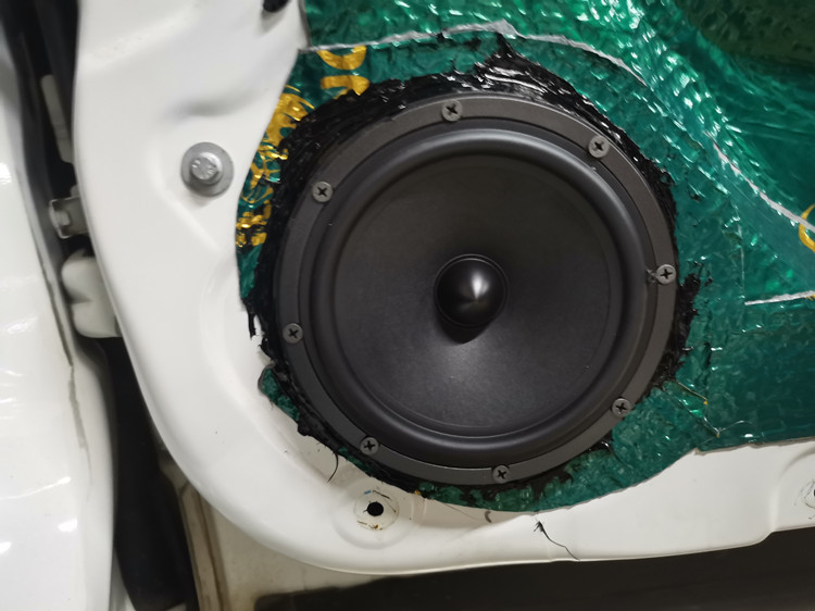 骐达汽车音响升级牧童，让声音定位更为精准，层次更加清晰