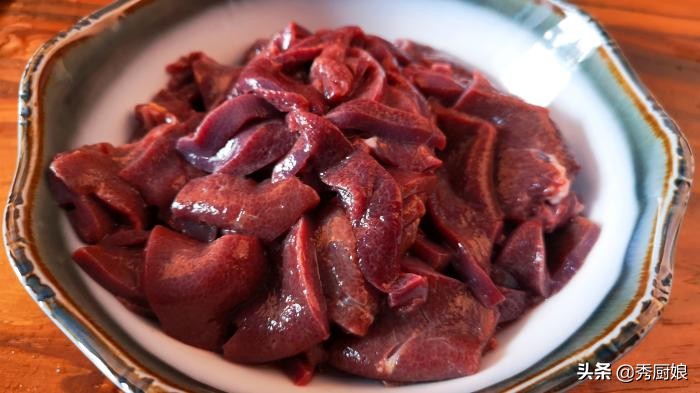 炒猪肝不要泡椒怎么炒,炒猪肝要不要放锅边醋