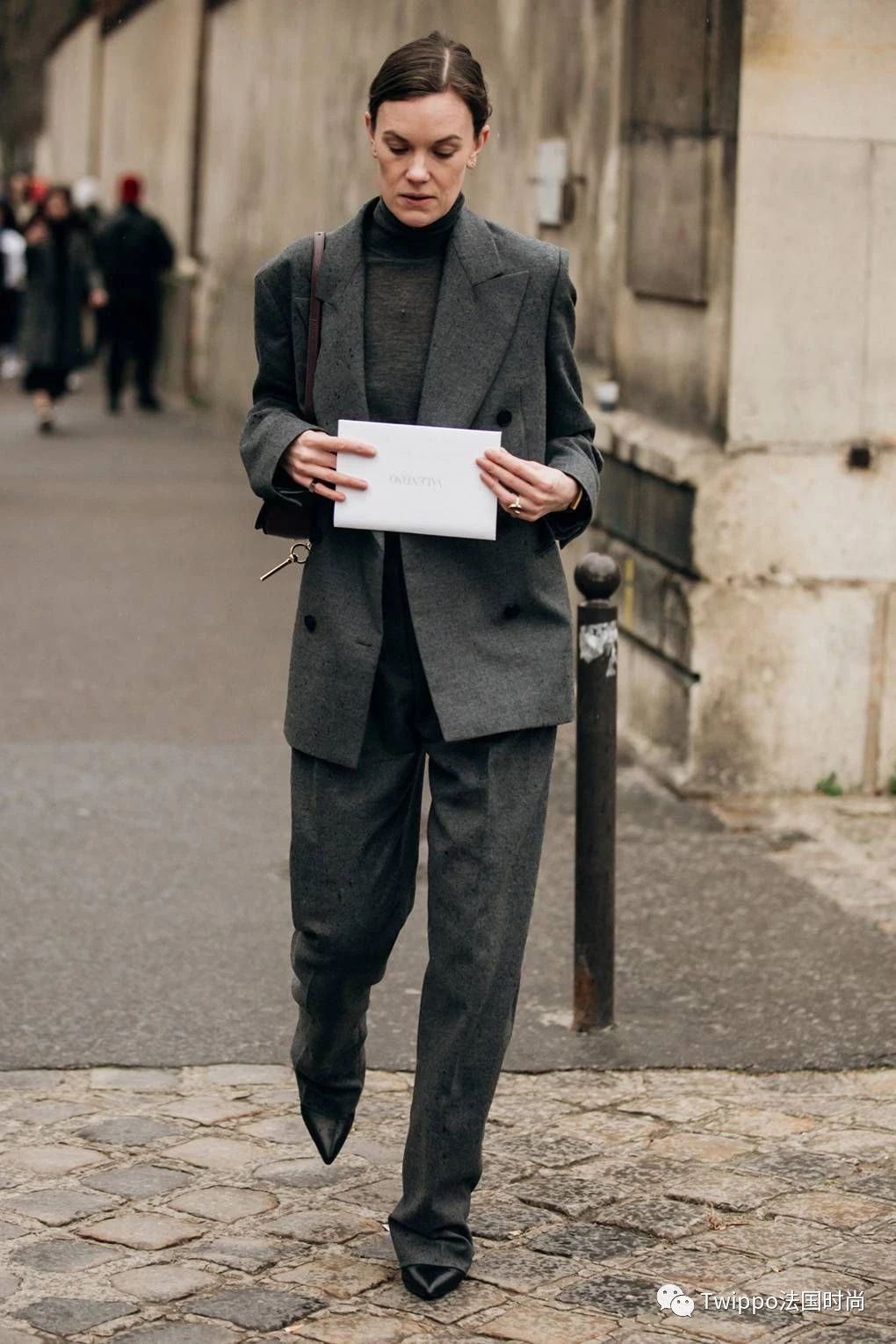 有文化的人应该怎么去说话,有文化的人该如何穿搭衣服