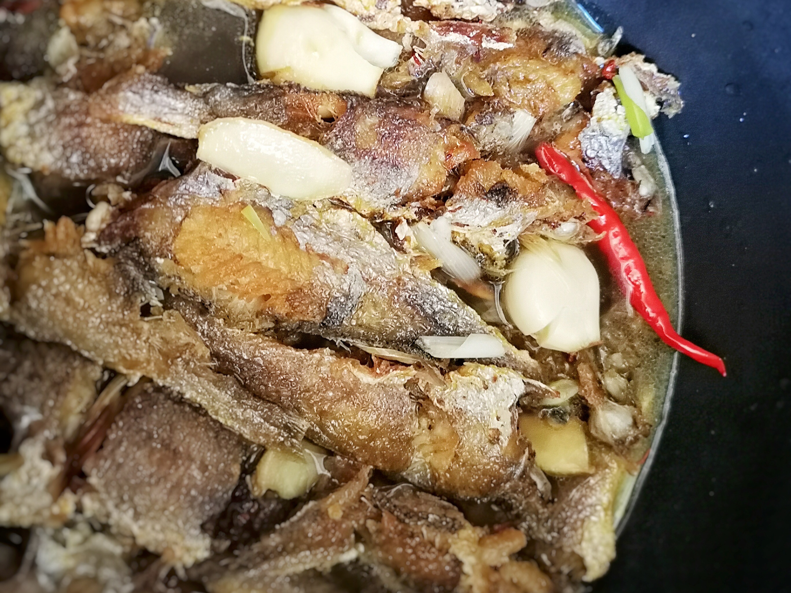 正宗五香小酥鱼,五香酥鱼正宗制作方法