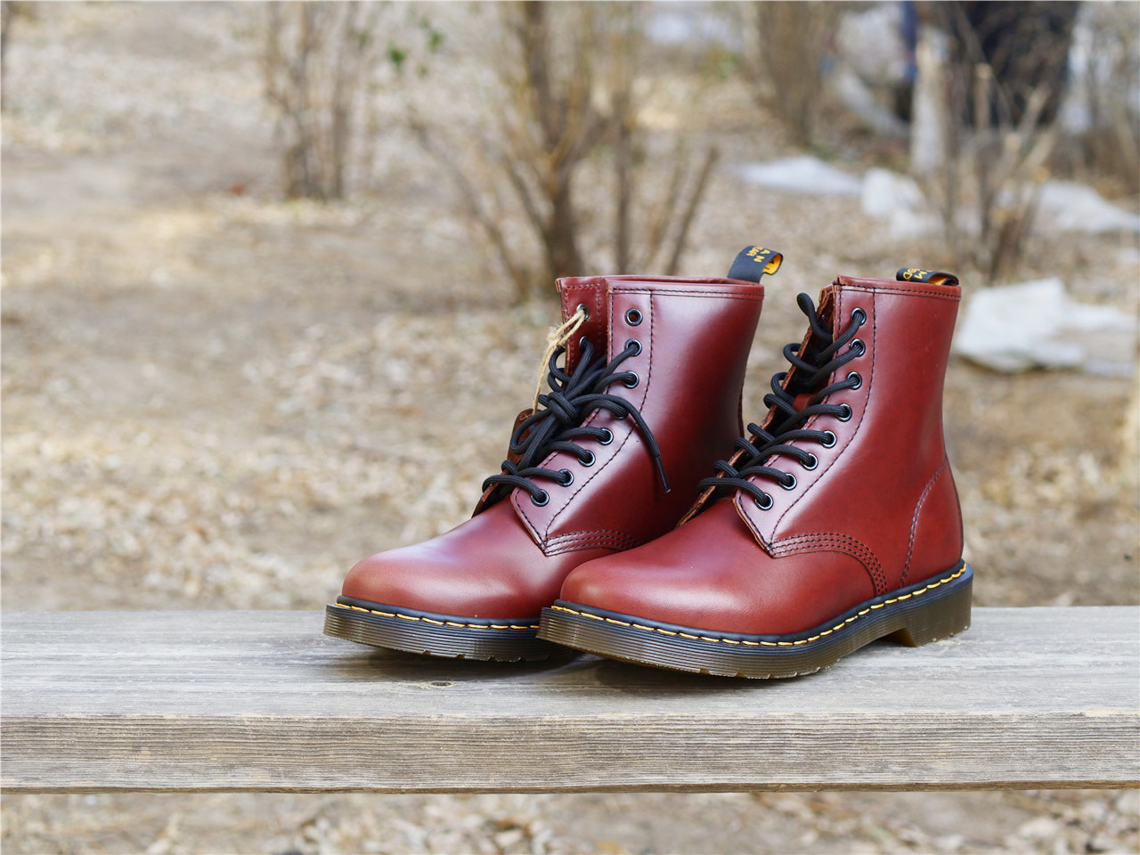 冬季马丁靴酷帅穿搭,新款口袋马丁靴简单大气舒适百搭