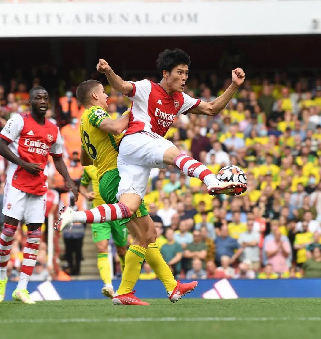 日本国脚逆天数据闪耀英超,真大腿是双排吗