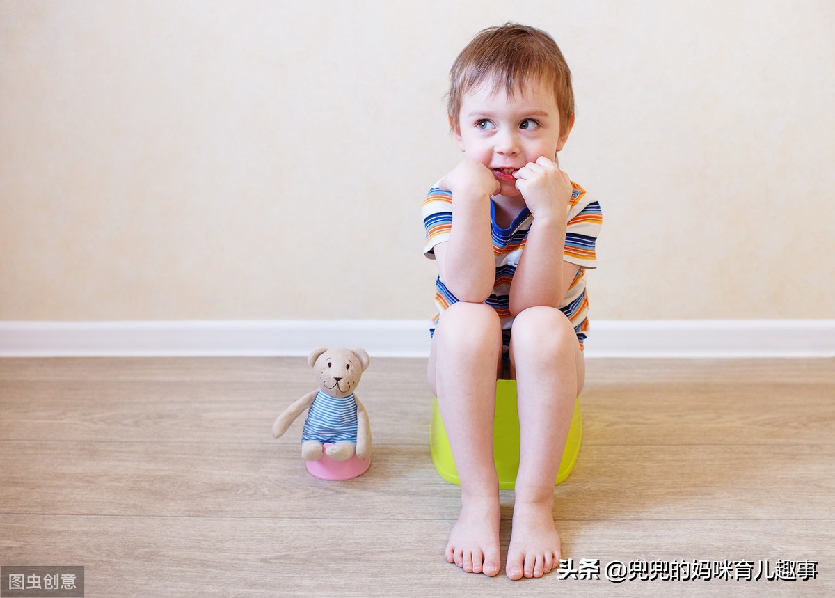 宝宝穿开裆裤容易感染吗,小孩不穿尿裤的危害