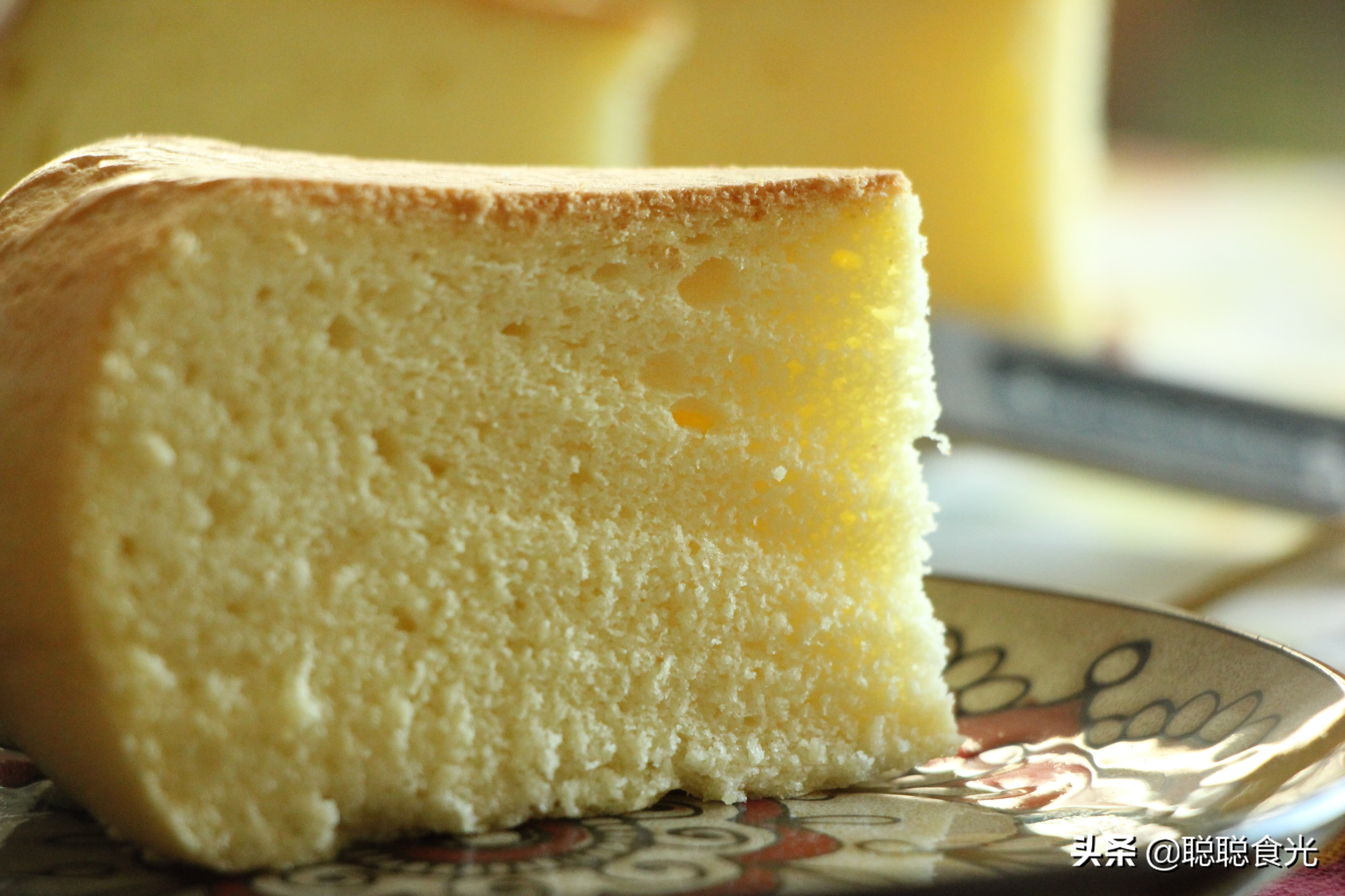 电饭锅做蛋糕的方法详细教程,电饭锅蛋糕底部不蓬松