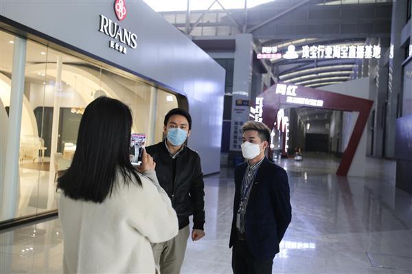 直播行业90%的人月收入不到5000,全国平均月薪超9000