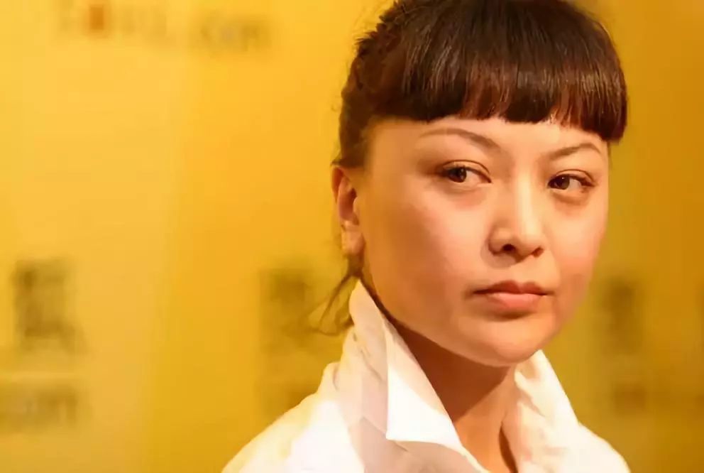 那英与国足,那英结几次婚