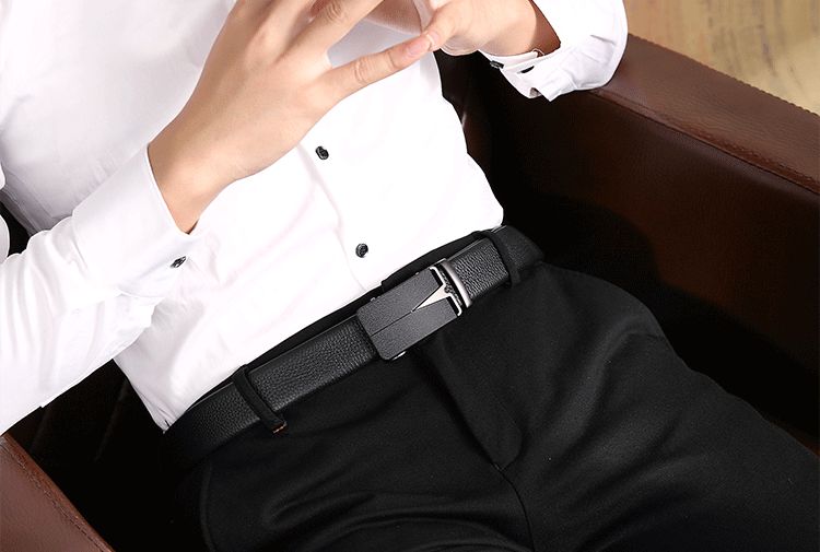 女人看包男人看腰的含义,女人看腰男人看肩