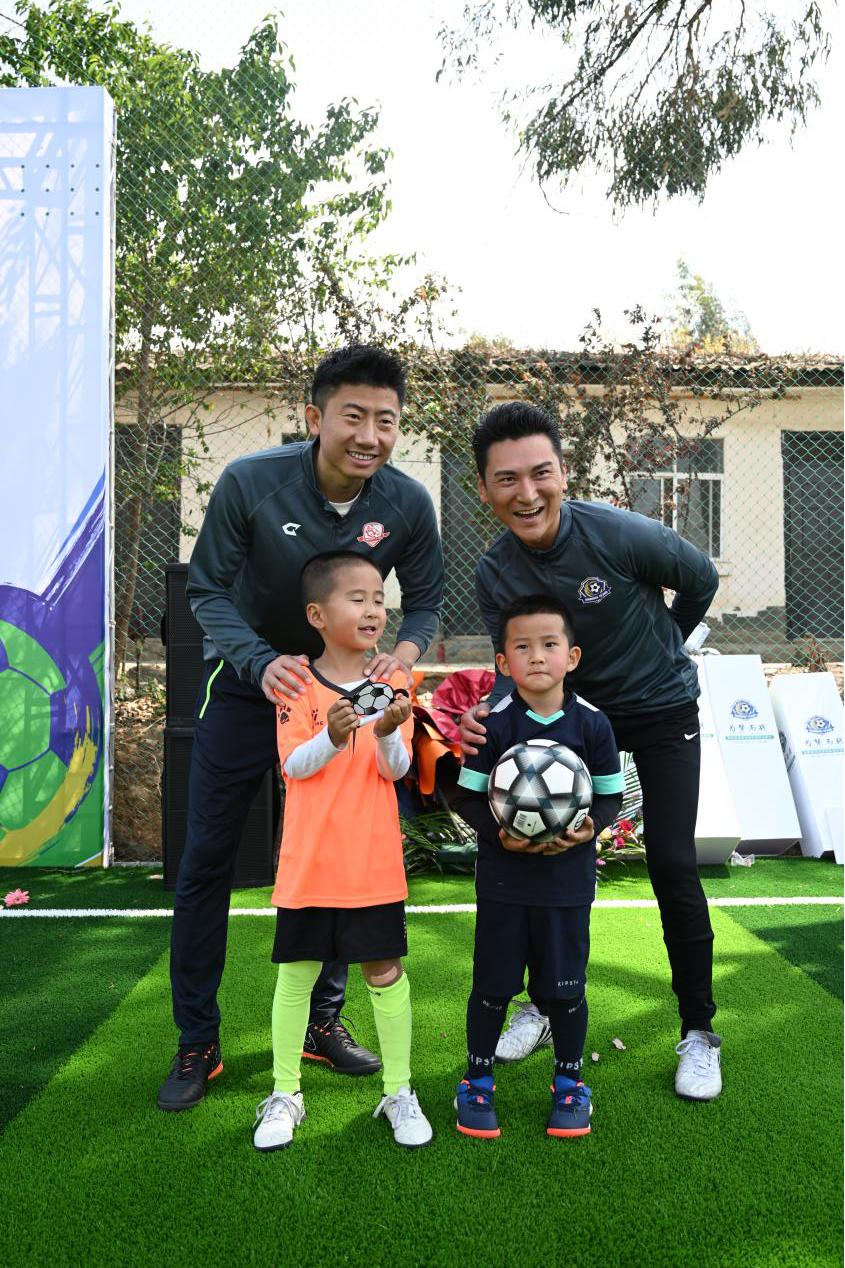 为梦想而努力青少年足球活动昆明,昆明青少年体适能培训机构