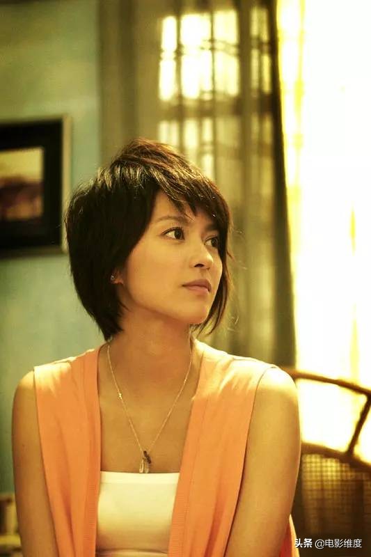 44岁梁咏琪晒和女儿照片 (梁咏琪怎样认识西班牙老公)