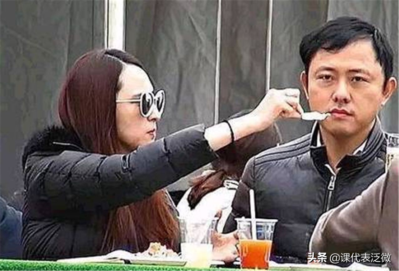 郭晶晶爱马仕15万的包,霍启刚郭晶晶爱马仕