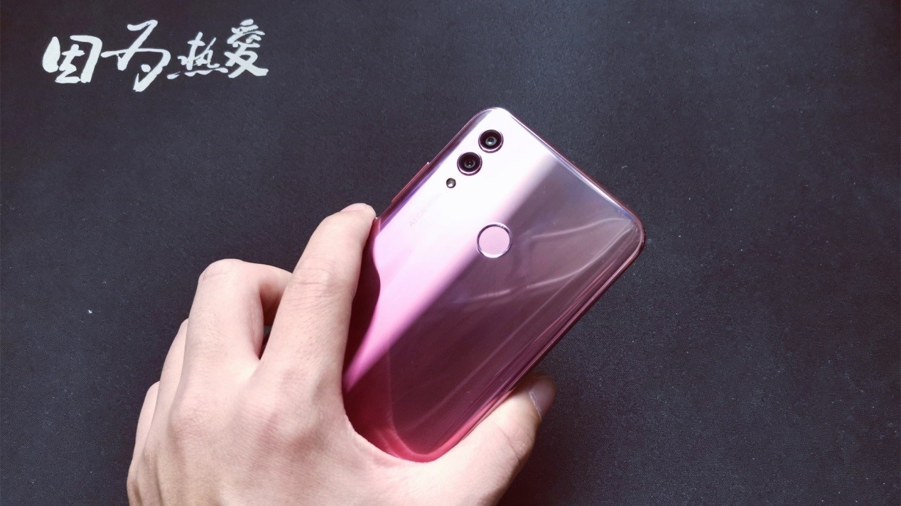 荣耀10和荣耀10青春版哪个更好,荣耀10比荣耀10青春版哪个好