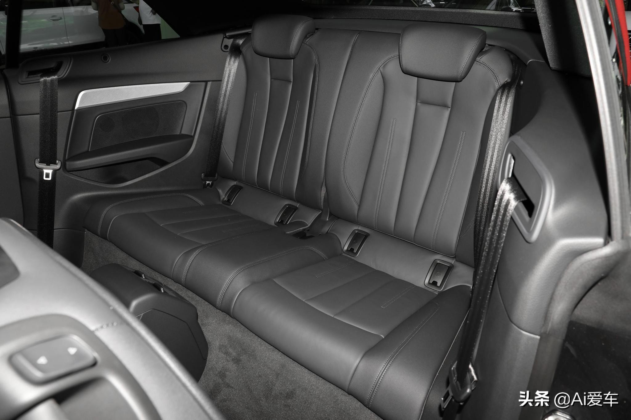 2门4座硬顶进口轿跑,大排量油耗6.4L,原装豪华品牌,实拍奥迪A5