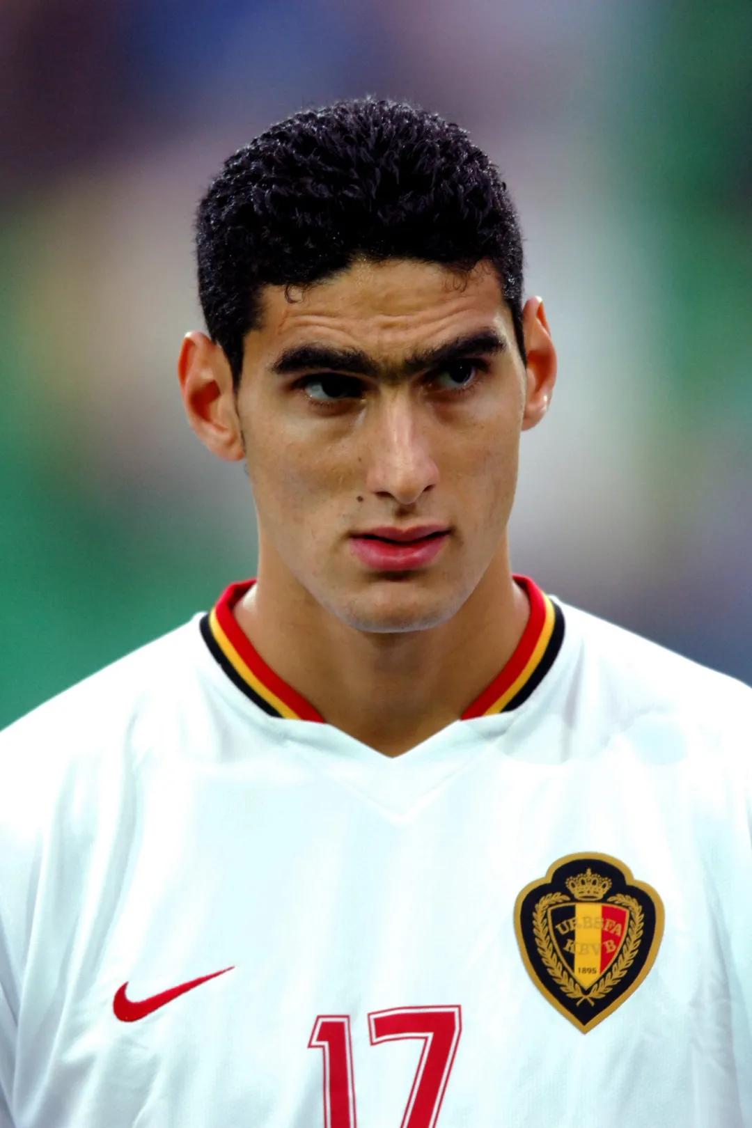 足球队员最帅的发型,足球运动员都留什么发型