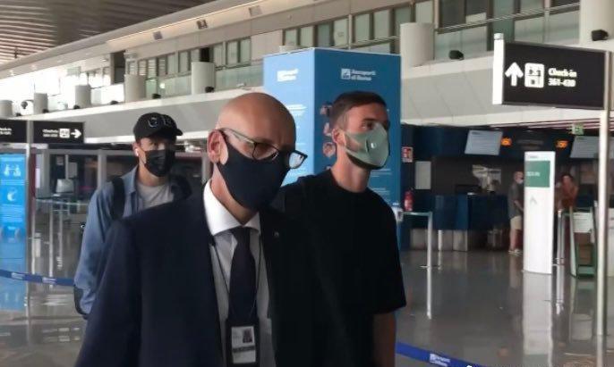 穆里尼奥下令后防重建刻不容缓,穆里尼奥c罗球员通道决裂