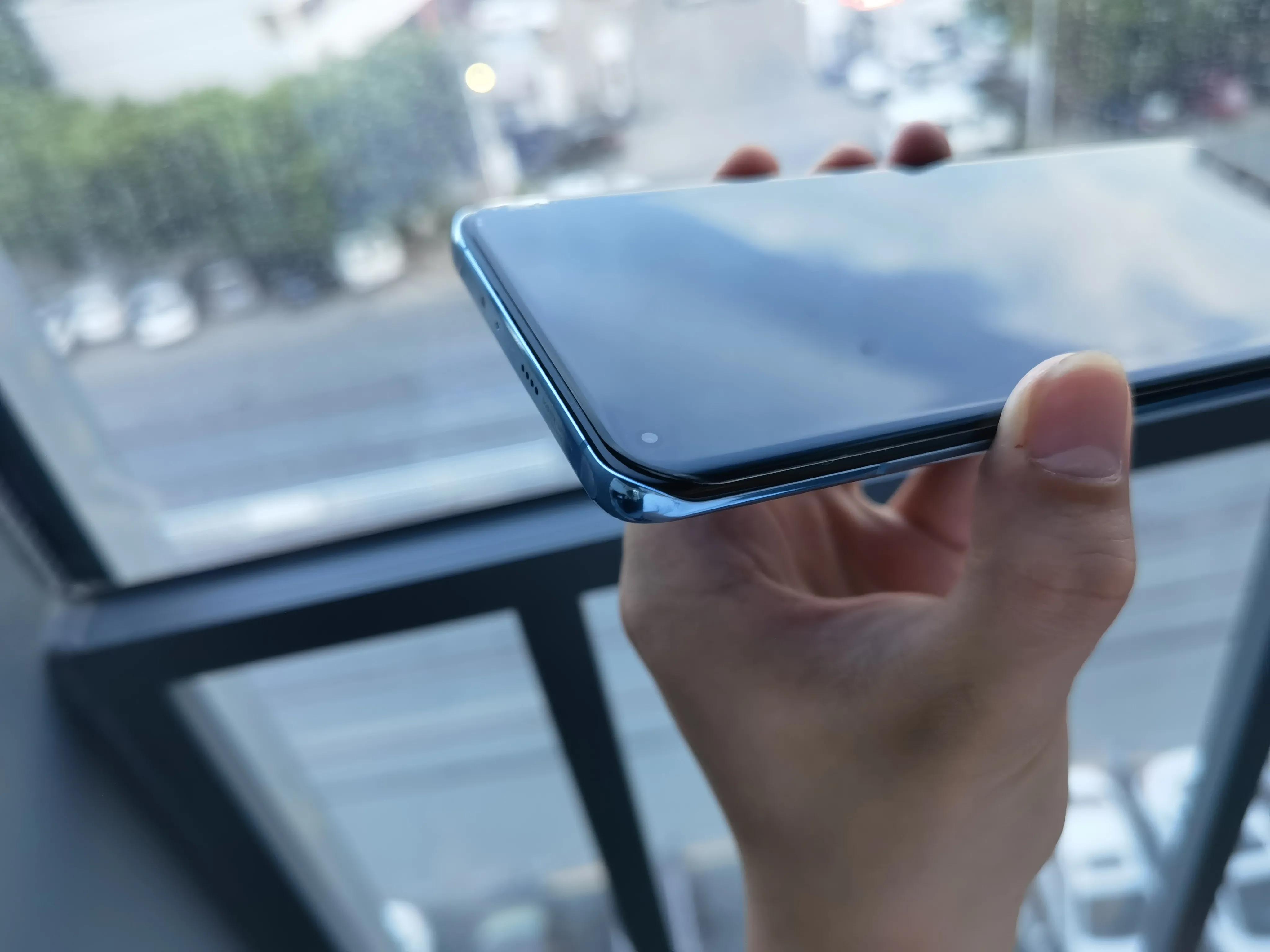 小米11pro贴了钢化膜感觉很重,小米11pro手机膜钢化膜推荐