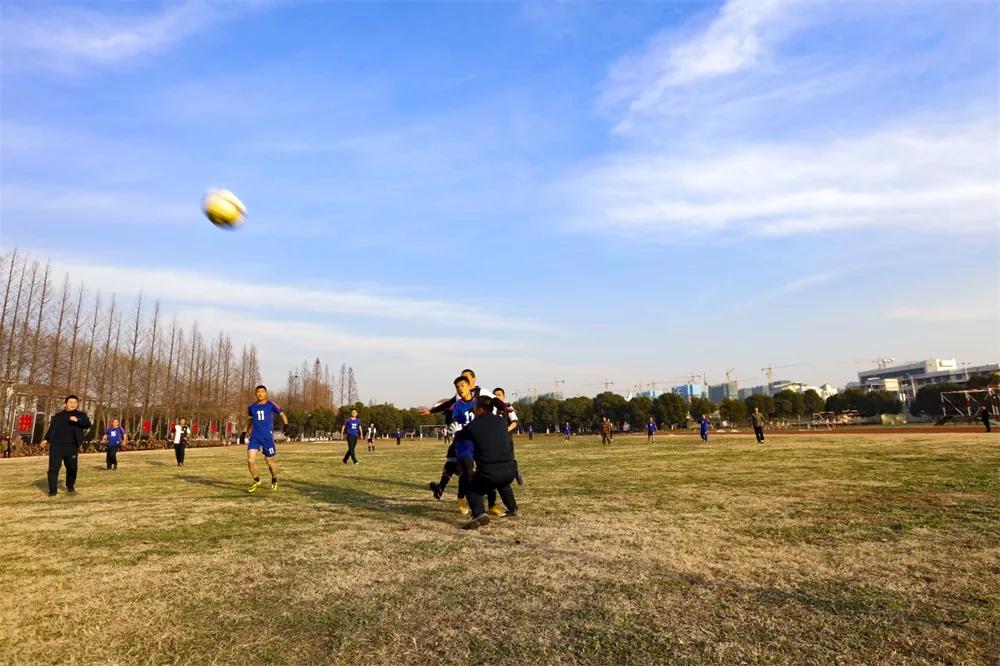 羡慕→临汾旅官兵“野”会玩