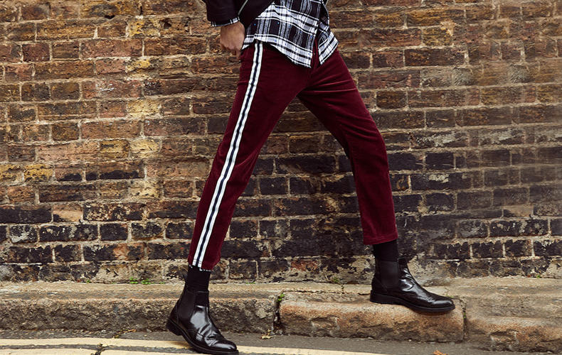 切尔西高筒靴男生,偷穿女朋友的鞋子