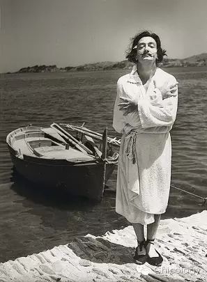 活在梦境的现实世界,梦境才是现实世界