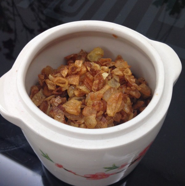 炸东西油里味道怎么去除,炸东西剩余的油怎样变清