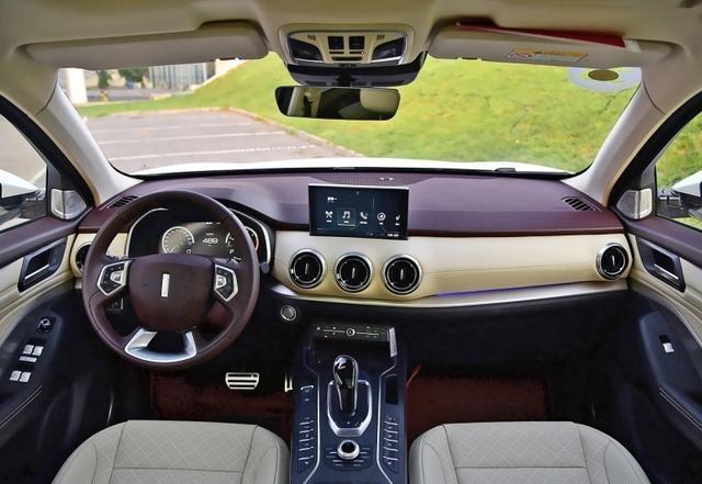 weyvv62021款2.0t两驱智护试驾,weyvv6二手车价格