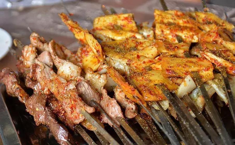 从吃开始,3分钟告诉你,*疆新**人到底有多大?