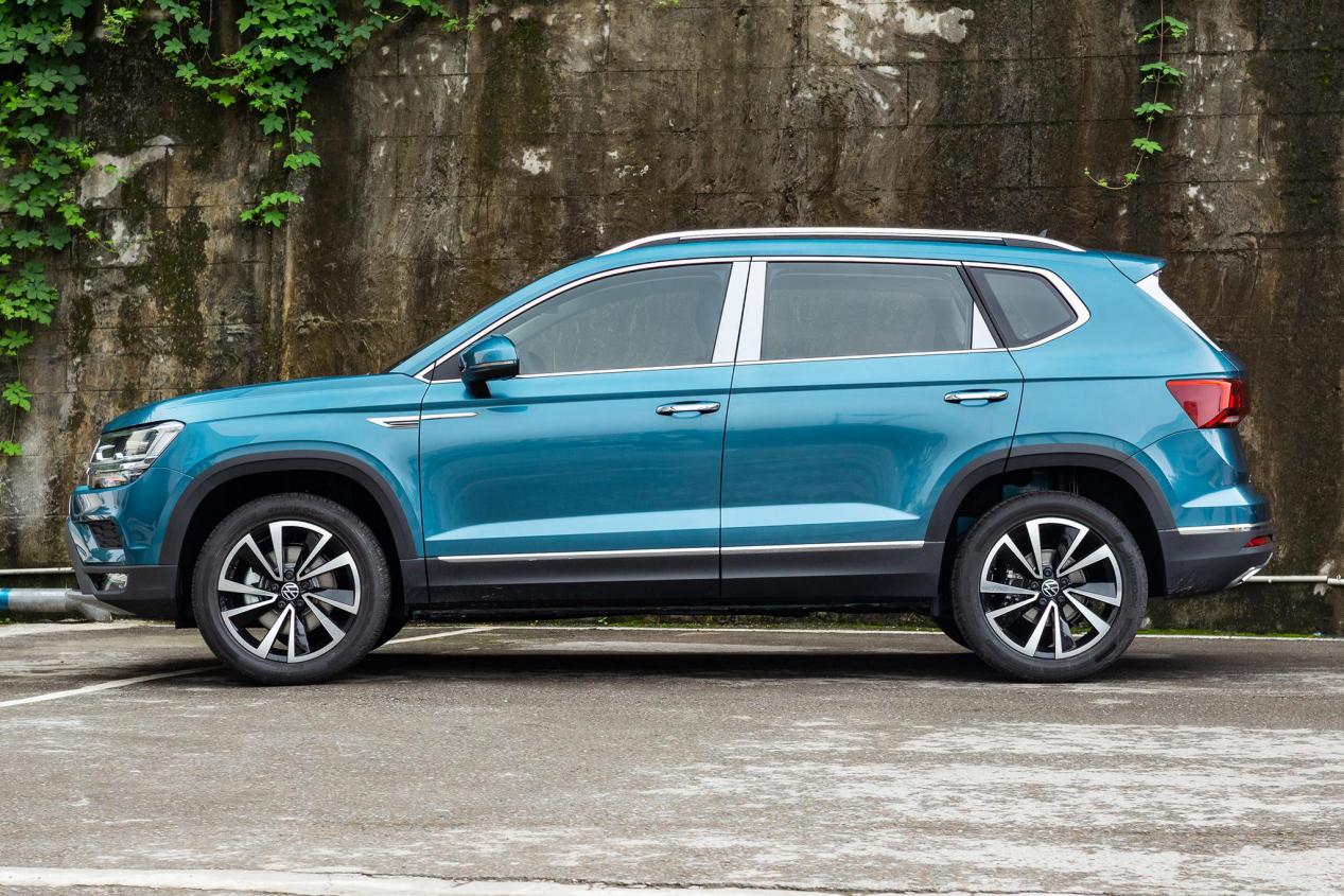 20万就能拿下全时四驱,20万四驱要什么车